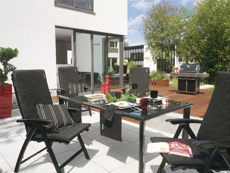 GartenmöbelSerie 'Black & White Line' von KETTLER Planungswelten