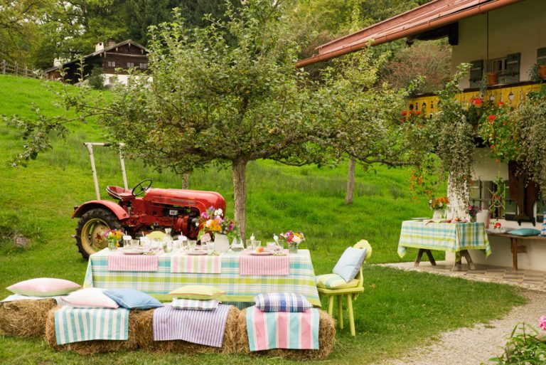 Stoffe mit Karomuster für Drinnen und Draußen - Planungswelten