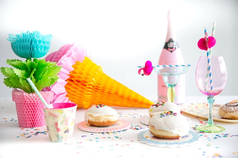 Farbenfroh feiern - bunte Tischdeko zum Geburtstag - Planungswelten