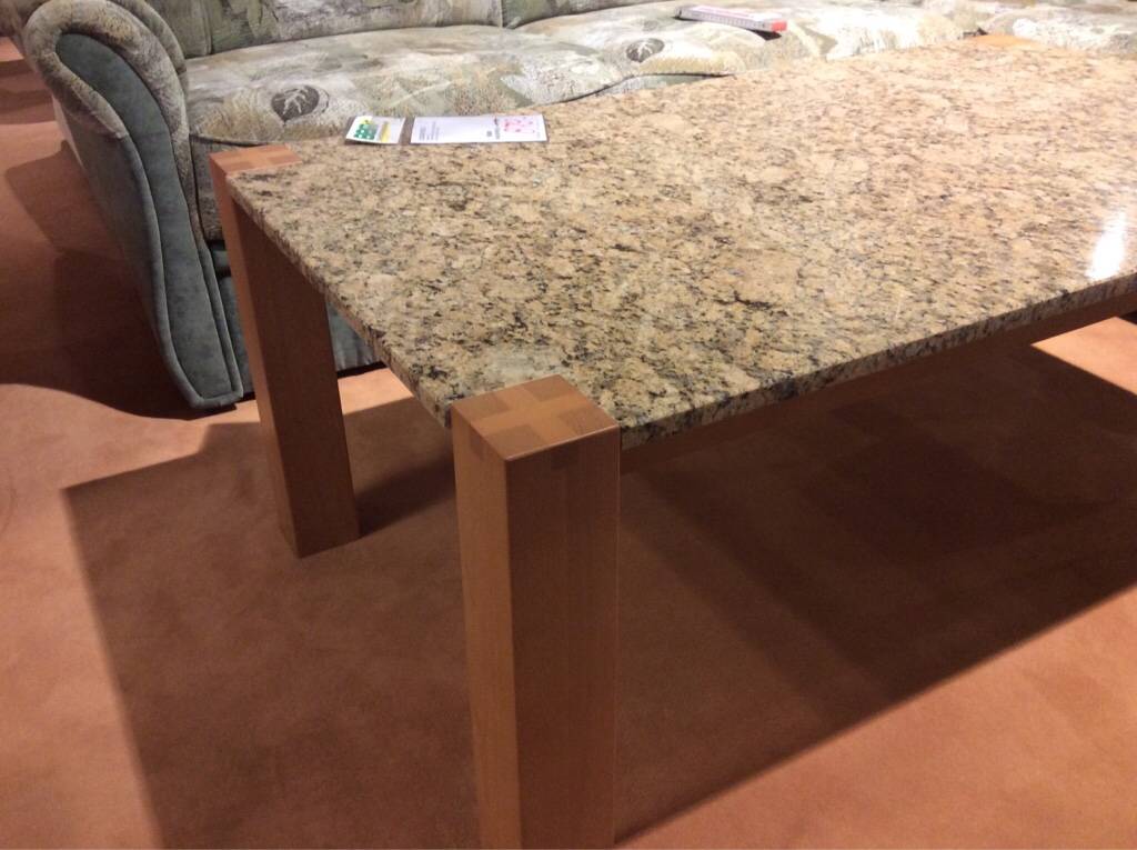 Couchtisch Granitplatte 120x49x70 cm