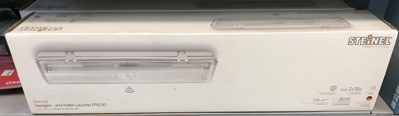 Garagen- und Kellerleuchte NEU&OVP
