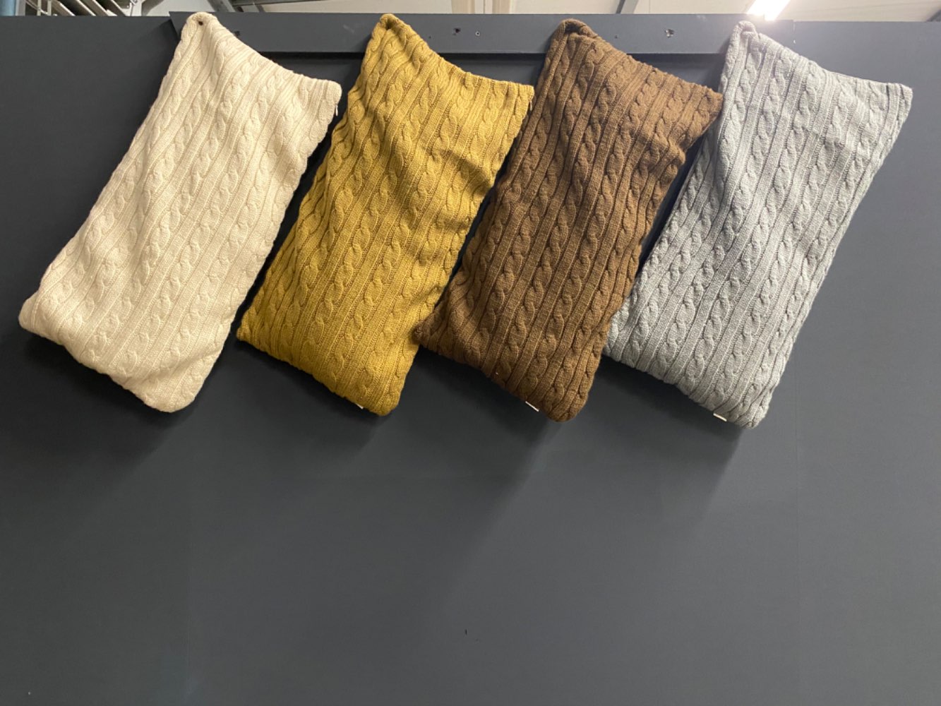 Kissenbezüge / Kissenhüllen je nur 2€