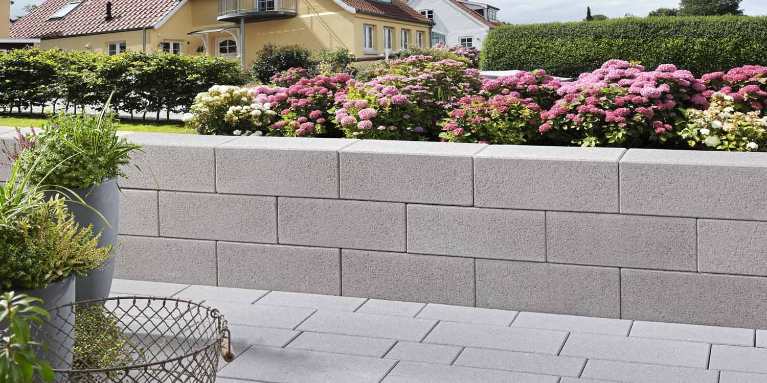 Vios Mauer grau feingestrahlt 67,5×22,5 x 16,5 und 45×22,5×16,5 cm (2.Wahl)