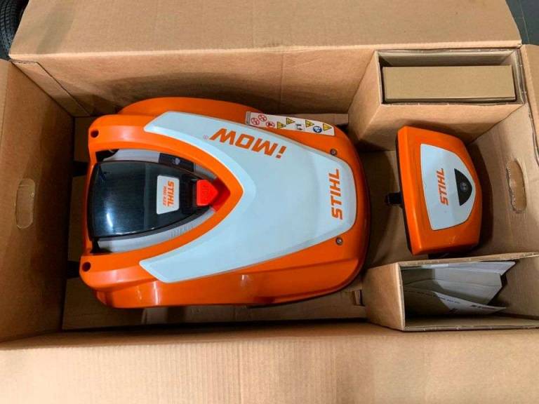 *Vorführgerät* STIHL RMI 422.1 Roboter Rasenmäher