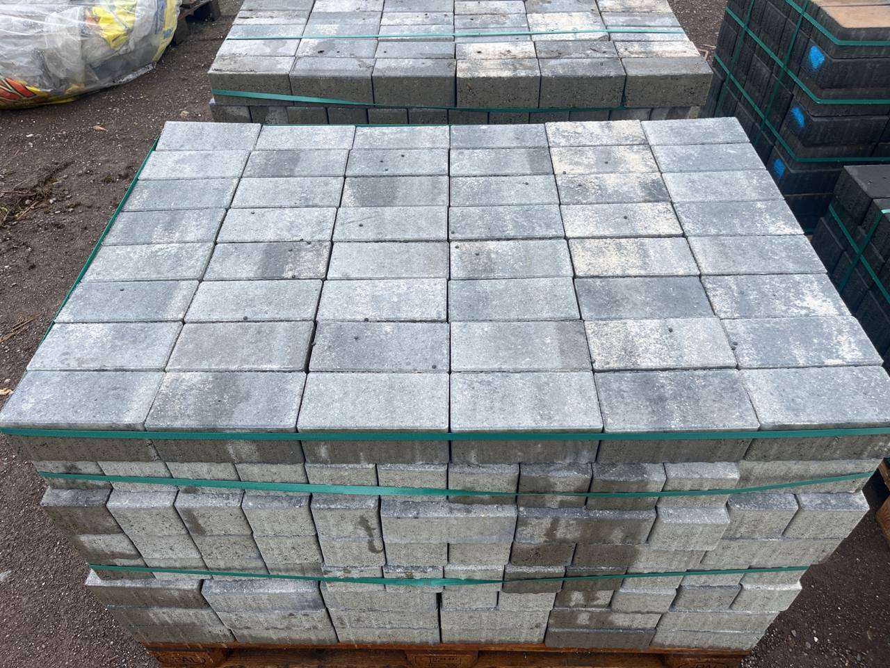 Prestige Line Rechteckpflaster 20x10x8 cm grau/anthrazit nuanciert (2.Wahl)