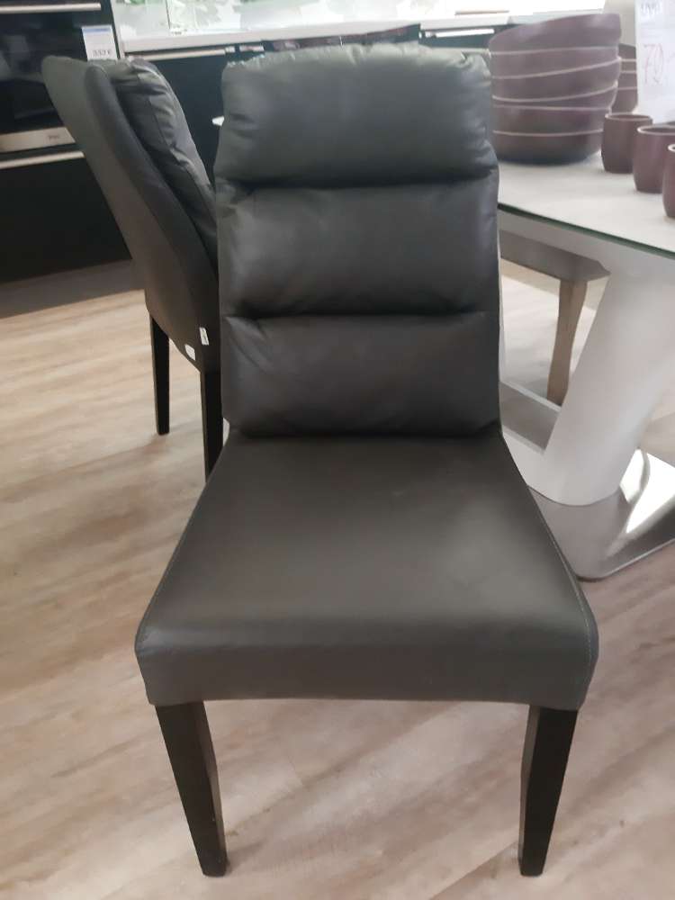 Stuhl /Esszimmerstuhl / 4-Fuß Stuhl statt 235€