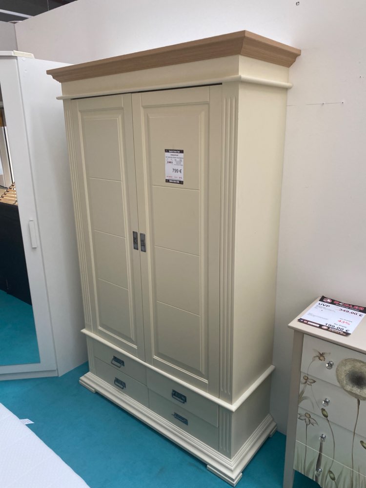 Kleiderschrank / Dielenschrank / Schrank statt 2069€