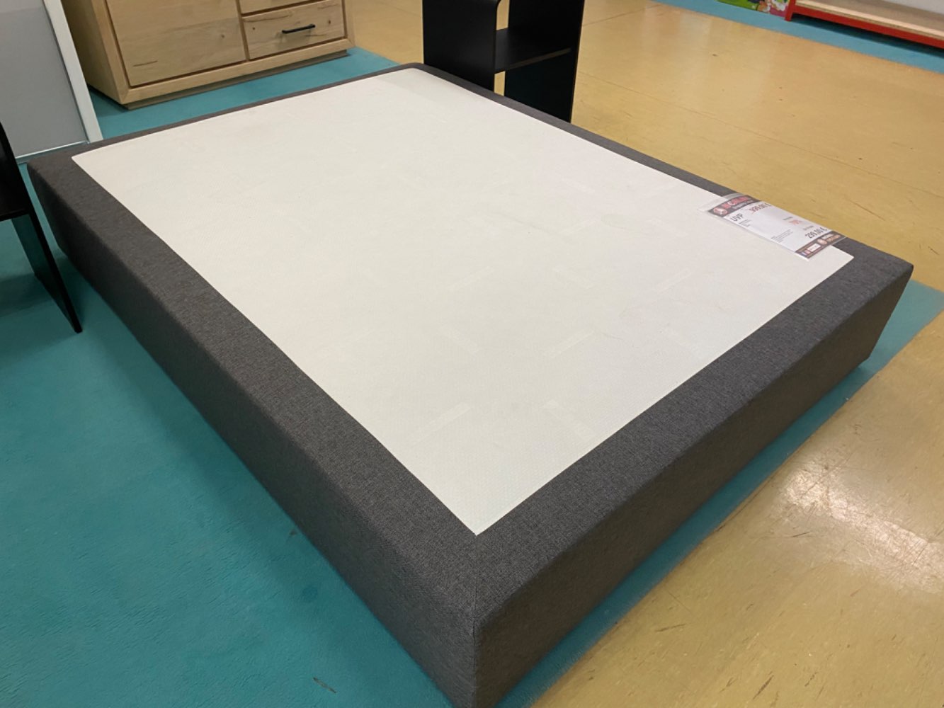 Bett / Untergestell grau statt 999€