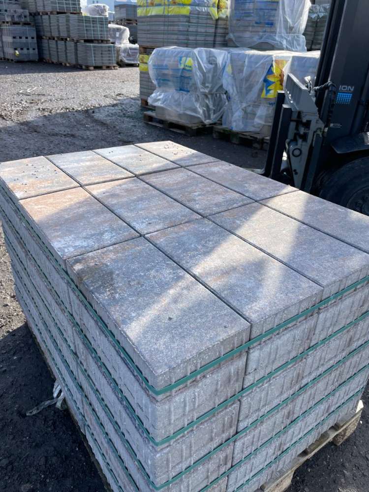 Keno Pflaster  40x20x6 cm muschelkalk (2.Wahl)
