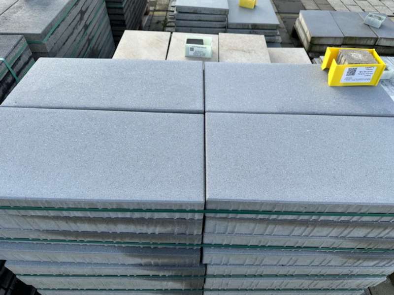 Vanity Pflaster 60x30x8 hellgrau satiniert (2.Wahl)