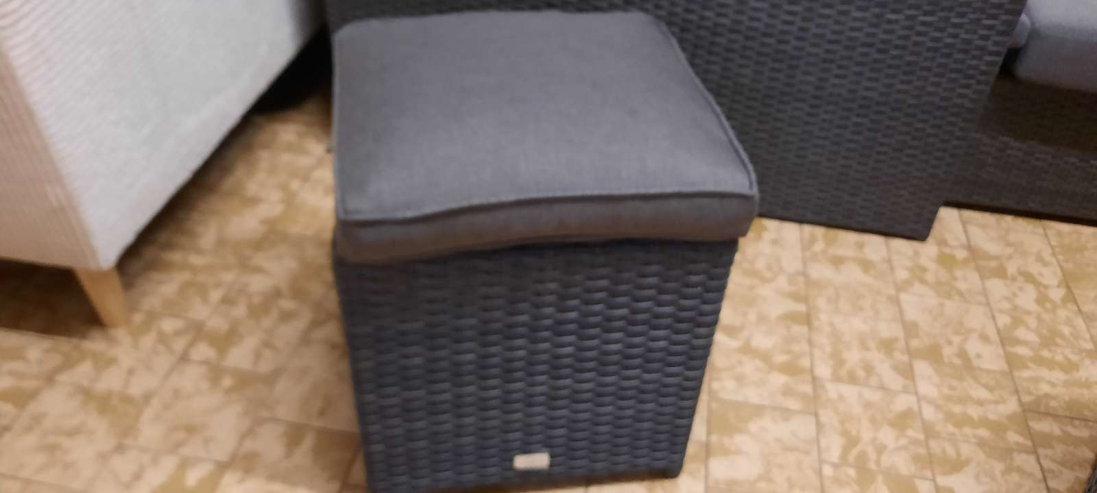 Gartenmöbel, Gartenstühle, Hocker statt 69€