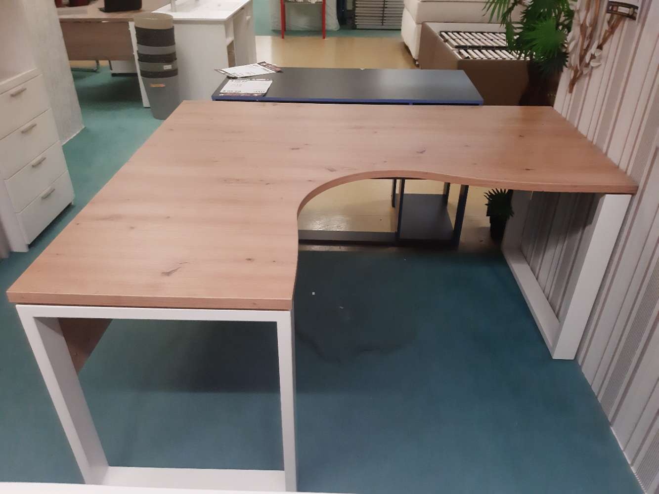 Winkelschreibtisch / Schreibtisch  / Bürotisch statt 299€