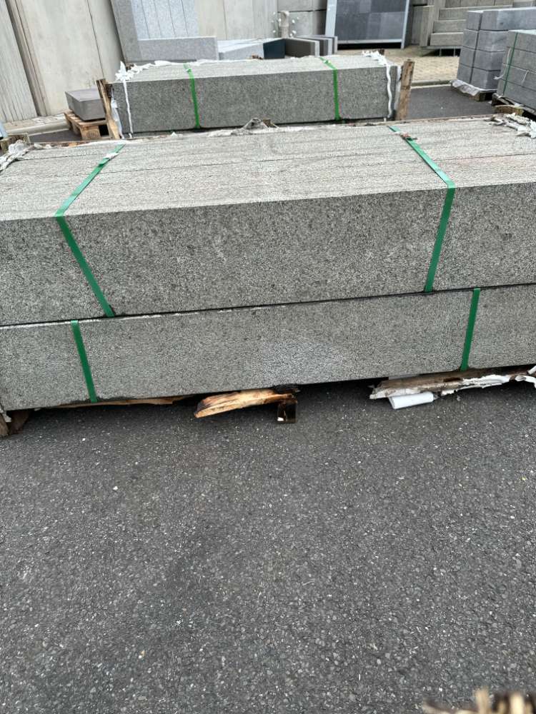 PALISADEN GRANIT GALA PRO (geflammt) 10x25x150cm -AUSLAUFARTIKEL-