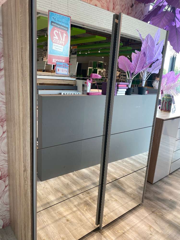 JW Schwebetürenschrank