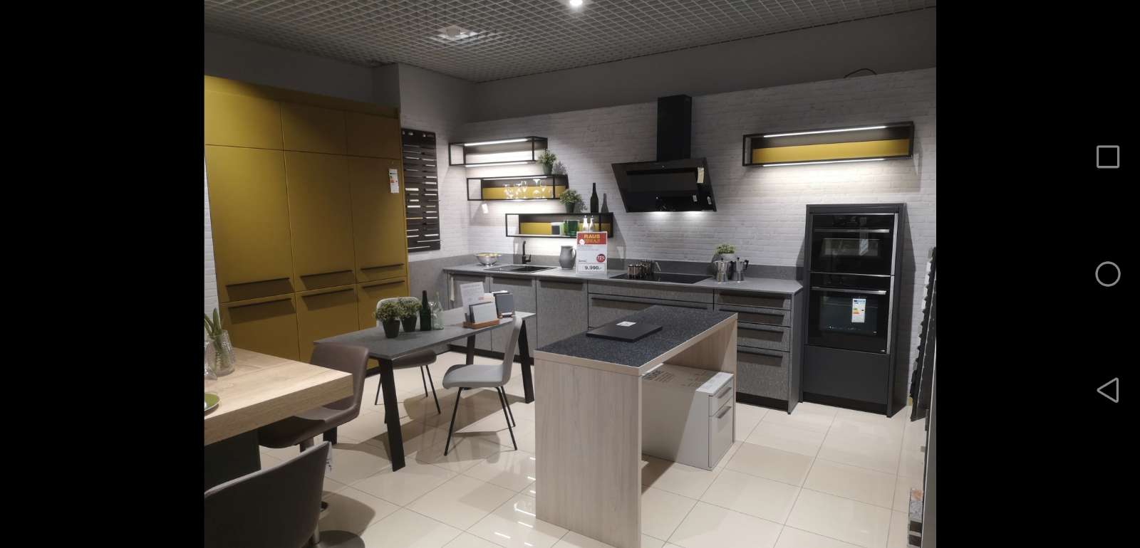 Schüller-Musterküche Koje 40