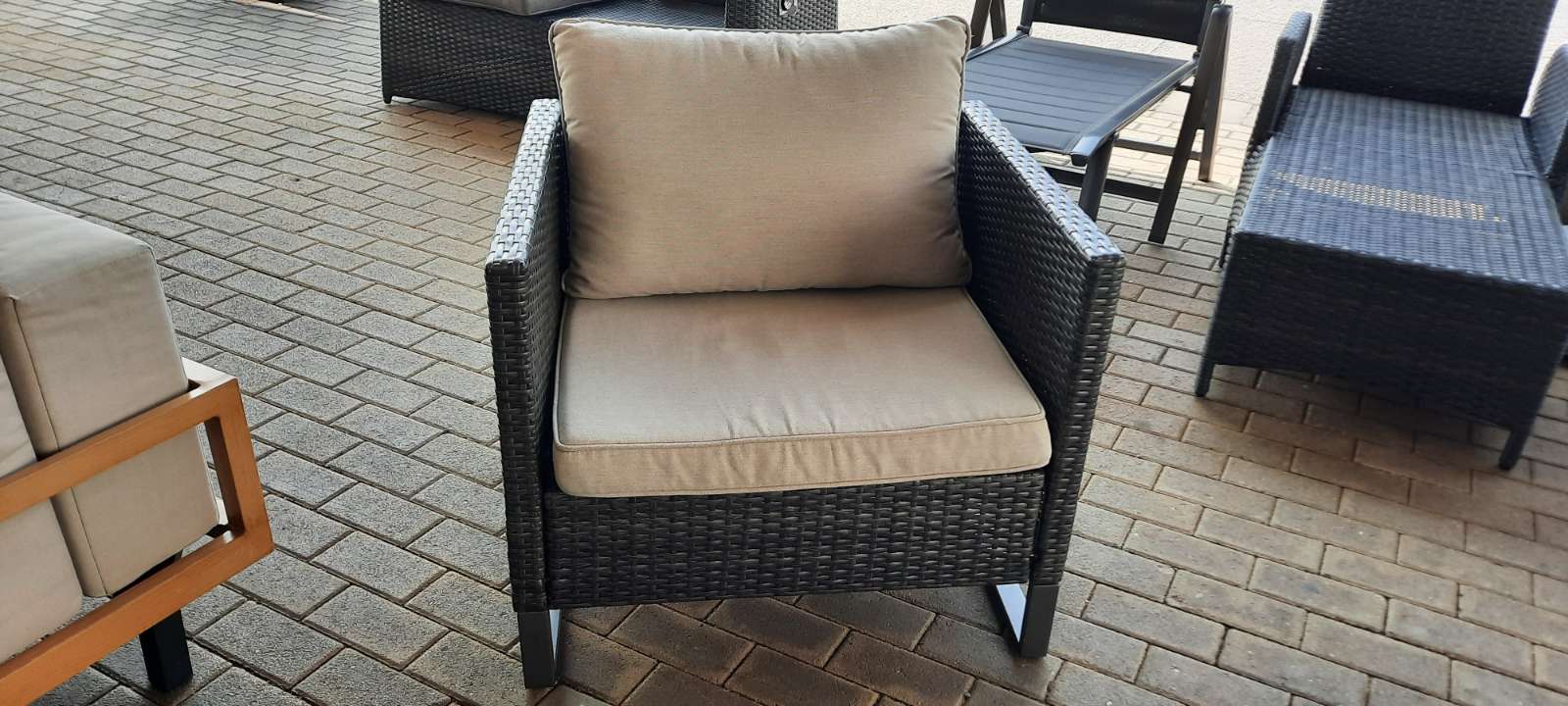 Loungsessel braun mit Auflage ,statt 199€