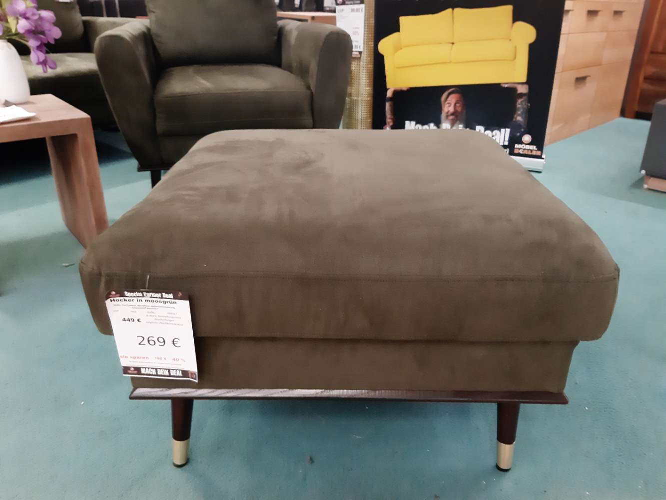Hocker  in Moosgrün  statt 449€