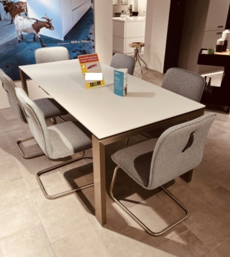 Glastisch Gruppe mit 6 Stühlen