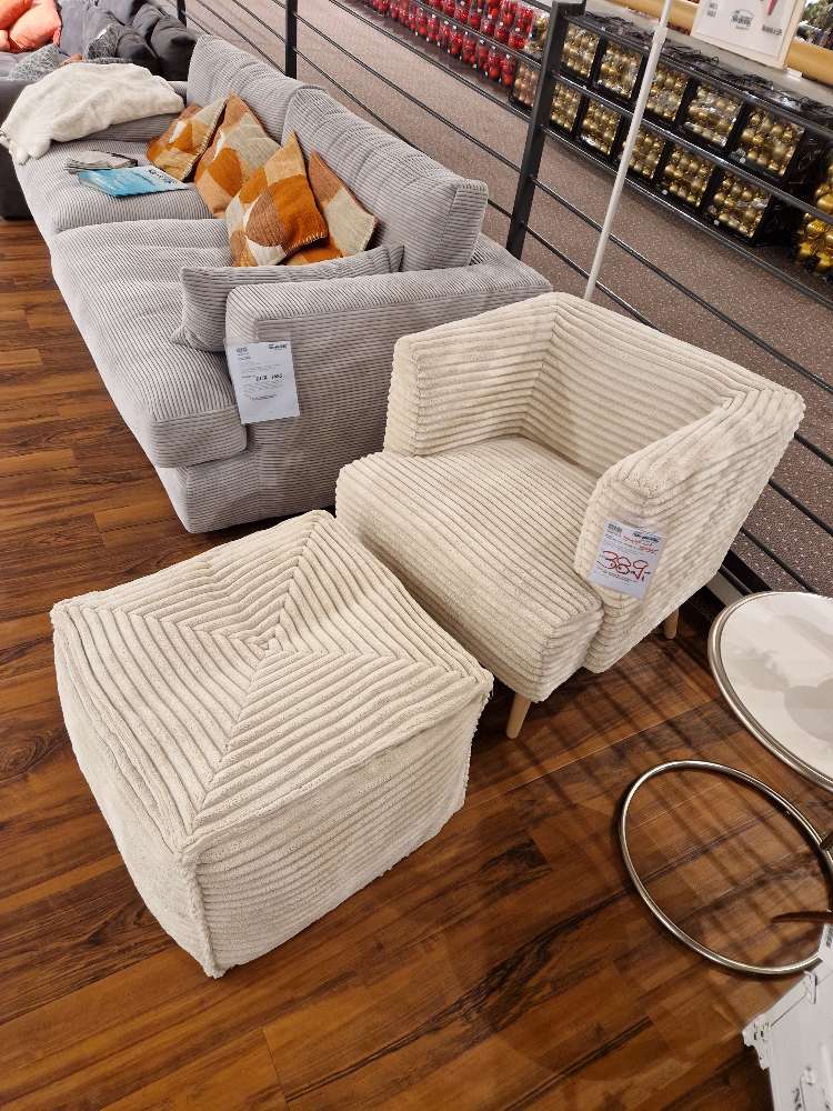 Sessel mit Hocker Astley