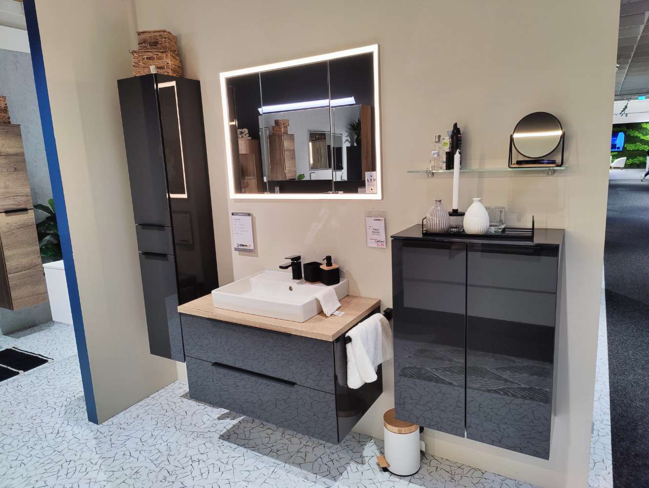 Badezimmer – Badmöbel-Set – INTERLIVING