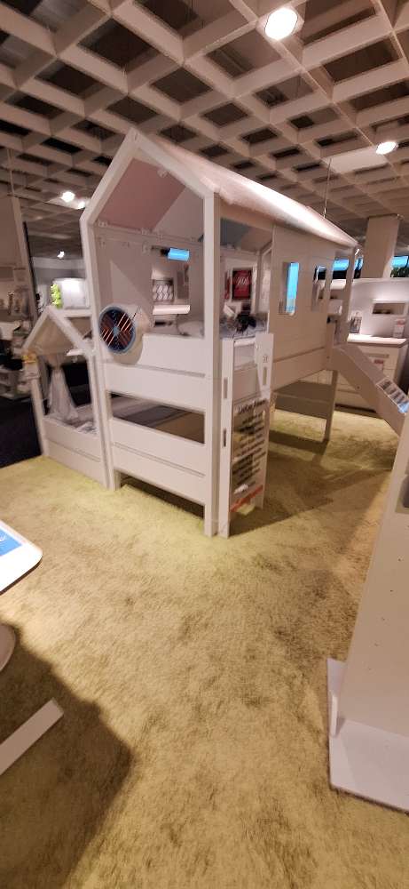 Spielbett mit Rutsche