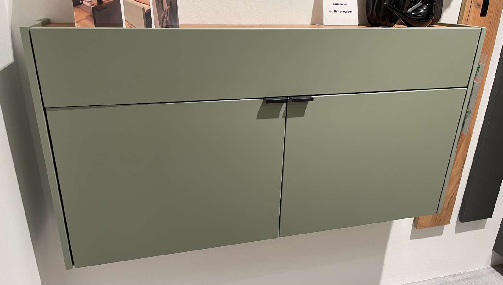 Mehrzweckschrank Taupegrün/Navarra Eiche NB BHT ca 110x57x22cm