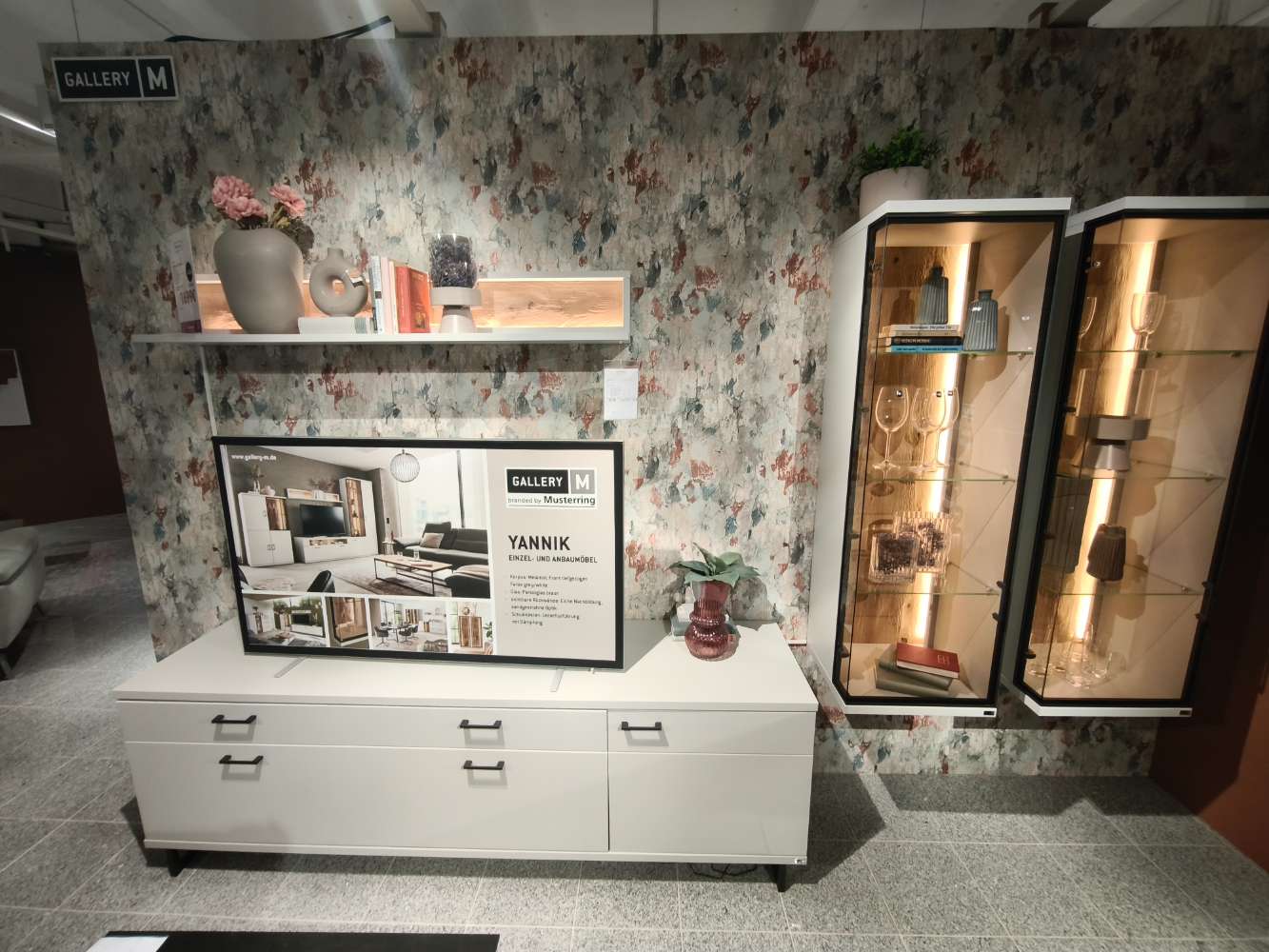 Wohnwand – Gallery M