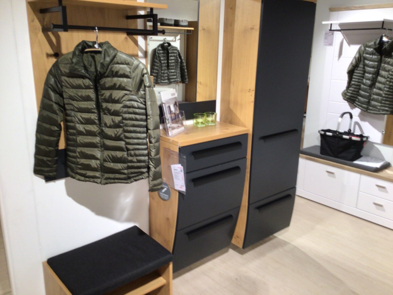 Garderobe Mondo Swing