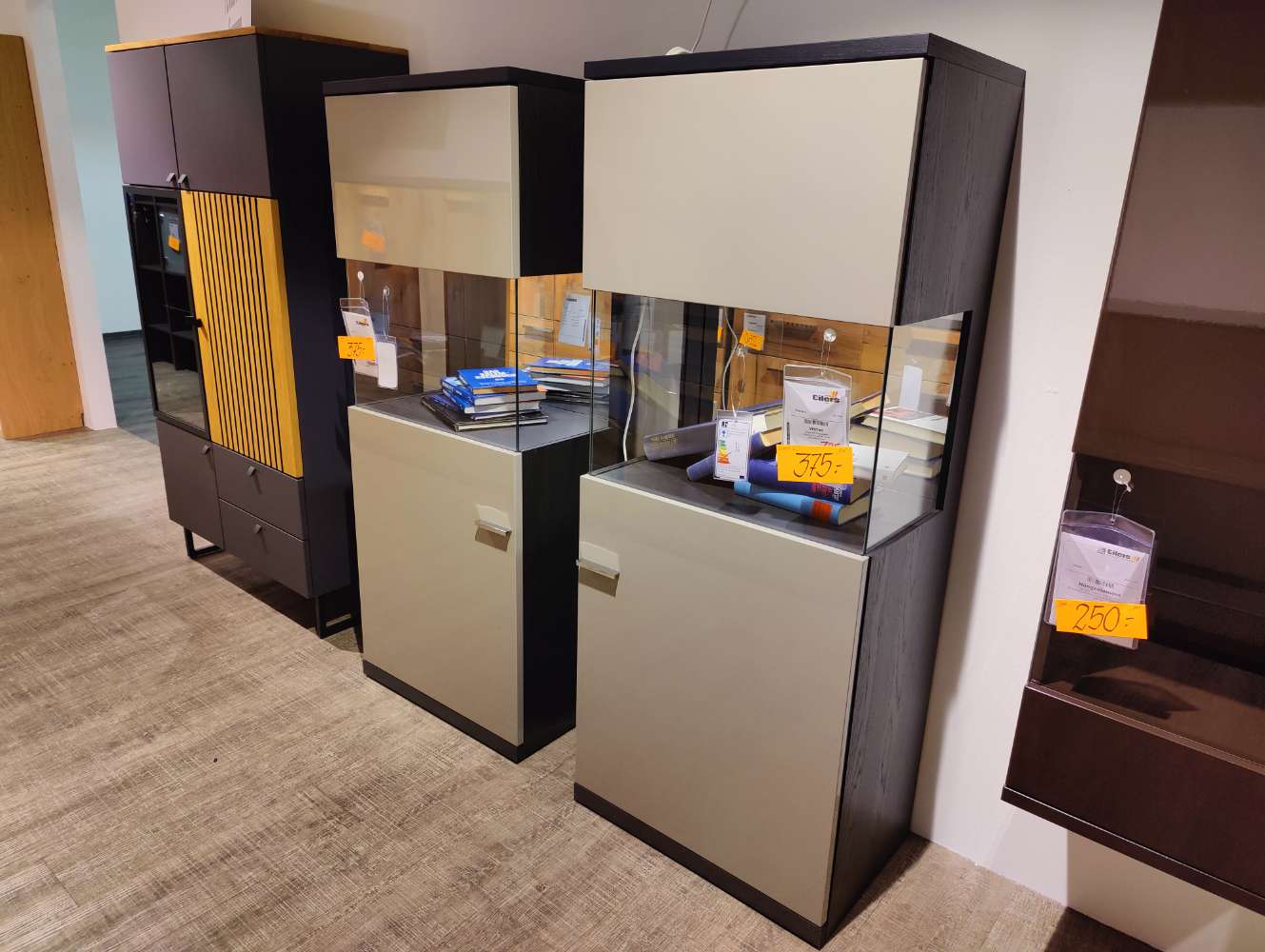 Vitrinen Set – 2 Vitrinen – RMW – Vienna – inkl. Beleuchtung