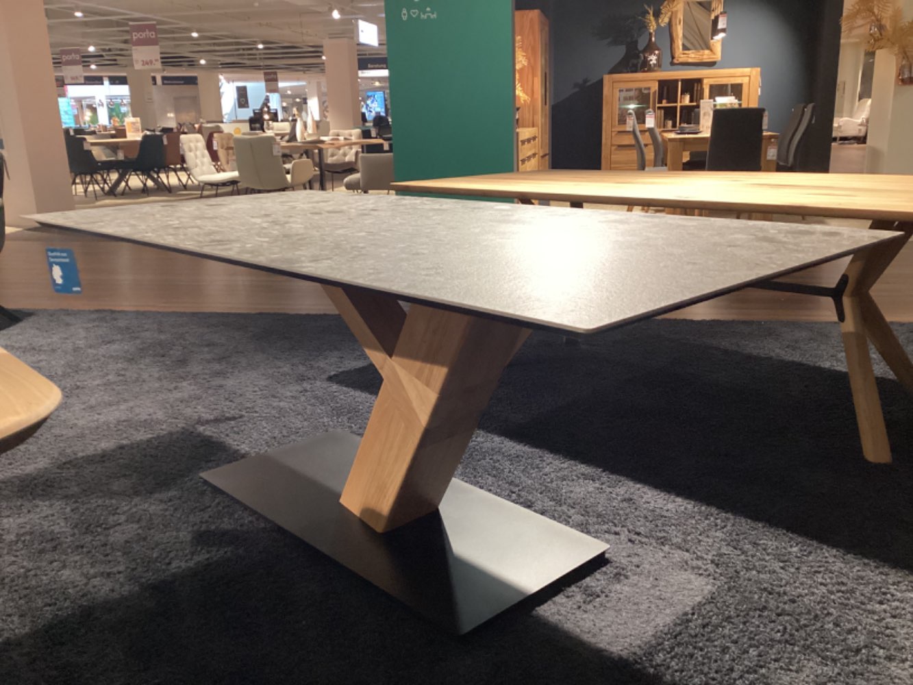 Esstisch „ET 2“, Orig. Hasse, Keramikplatte, ca. 200×95 cm