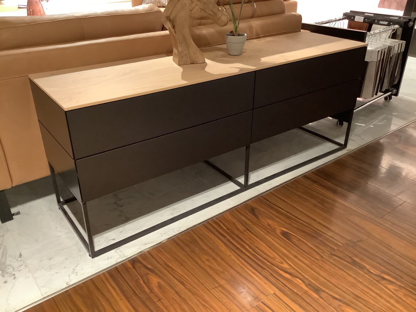 Lowboard von Sormani