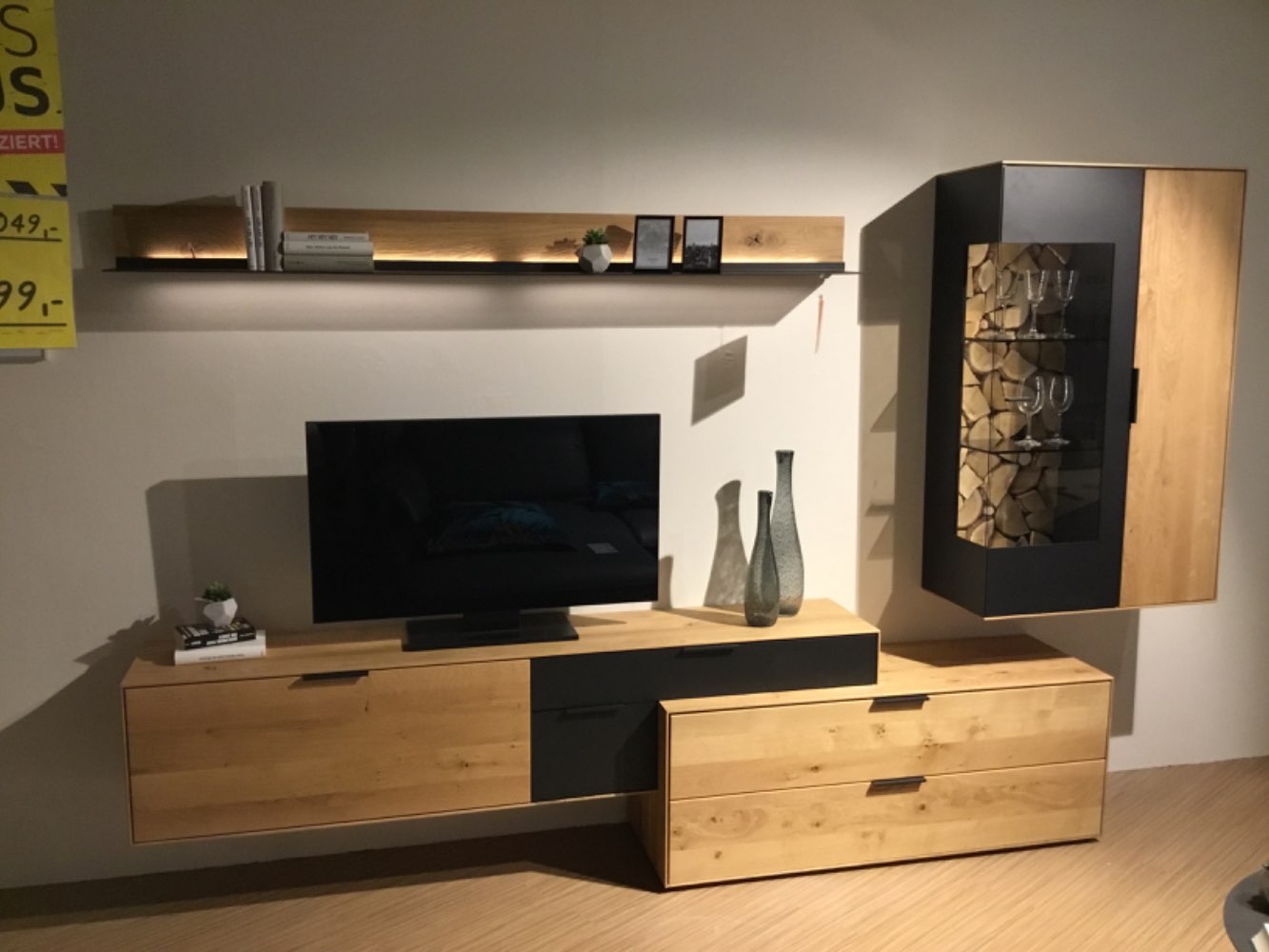 Möbel, Wohnwand Valdera, XXXLutz