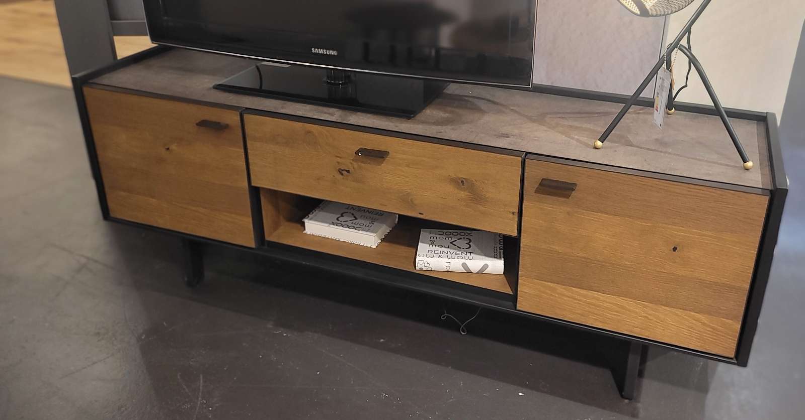 Lowboard XOOON, Fresno