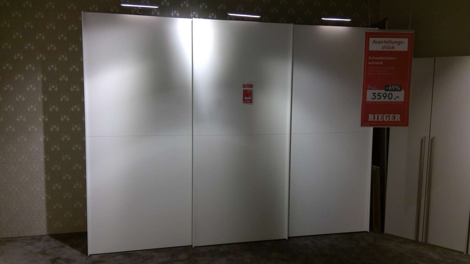 Schiebetürenschrank