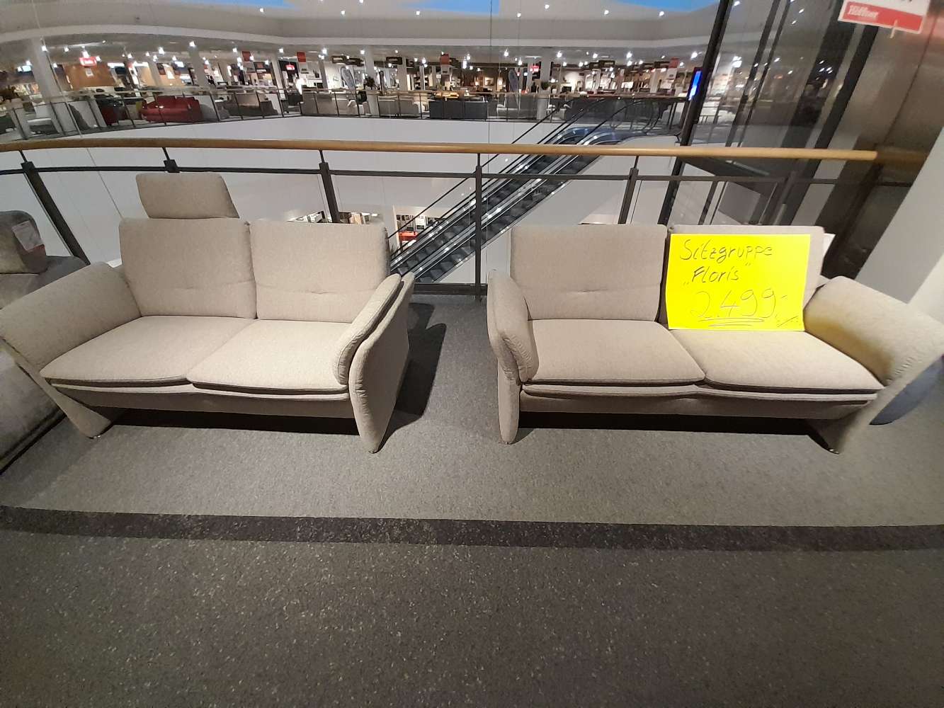 3-Sitzer und 2-Sitzer in Stoff