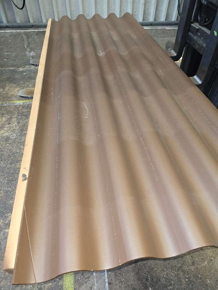 Cembrit Wellplatte Profil 5 dunkebraun 2500 mm, pervorierter ES