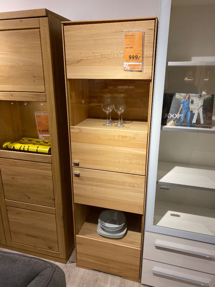 Vitrine Kernbuche natur geölt XXXLutz Fellbach