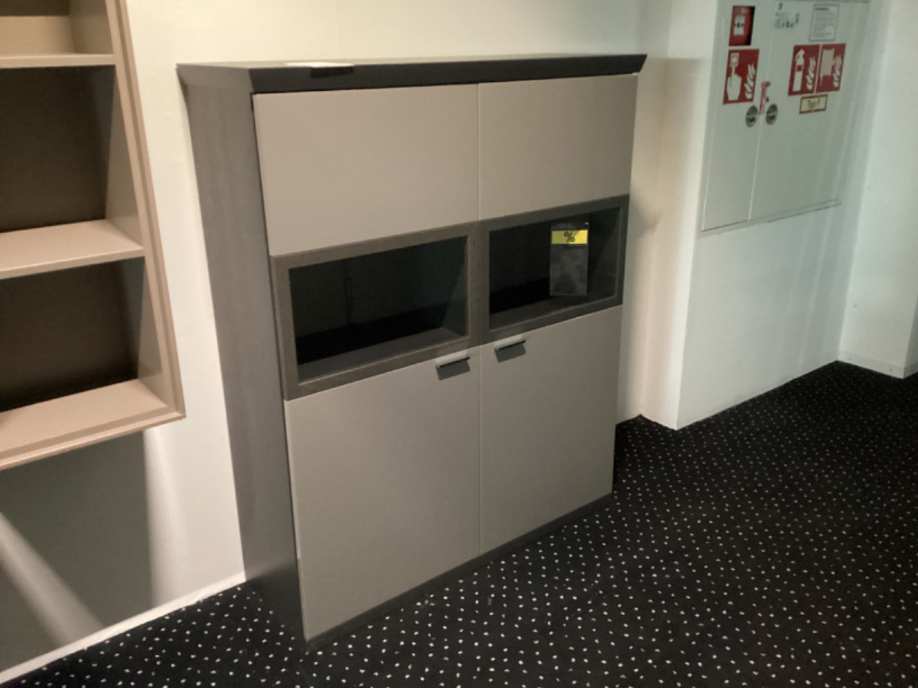 Highboard arena avance