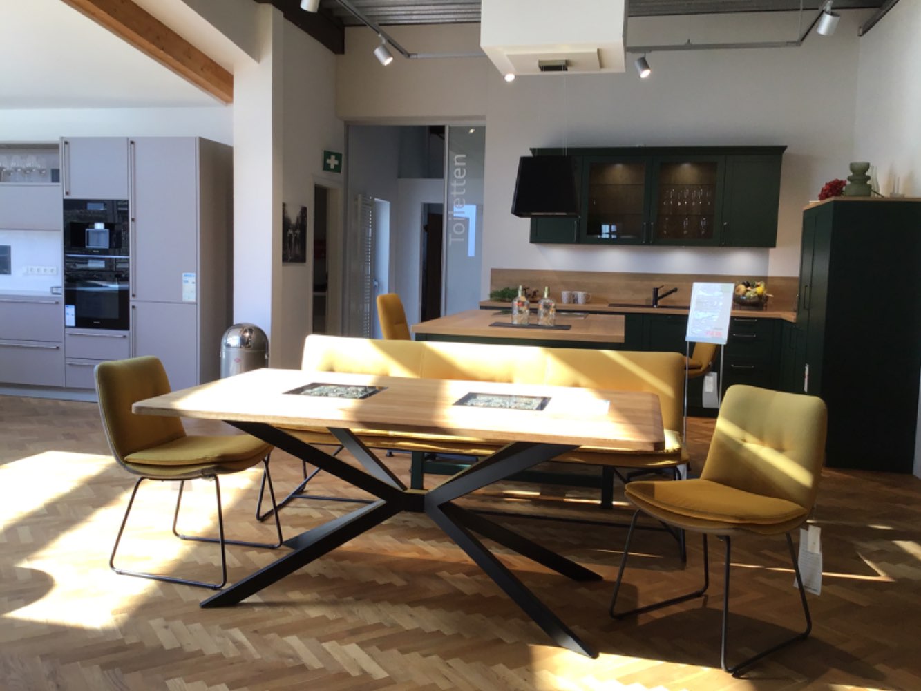 Weiter REDUZIERT AUSSTELLUNGSSTÜCK 1x SITZBANk 2x Stuhl Stühle