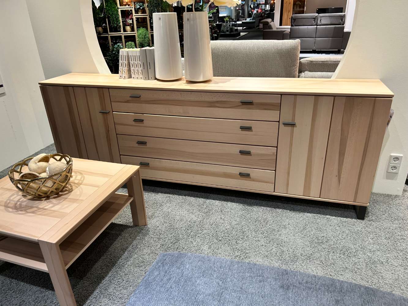 Sideboard