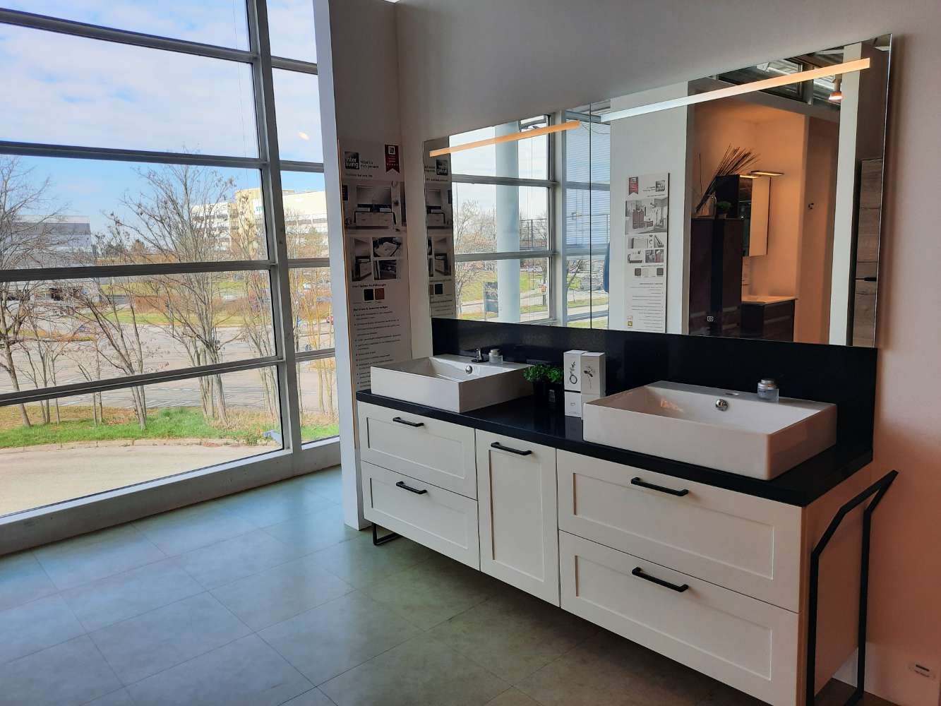 WN-BD073 Interliving Doppelwaschtischanlage im Landhausstil