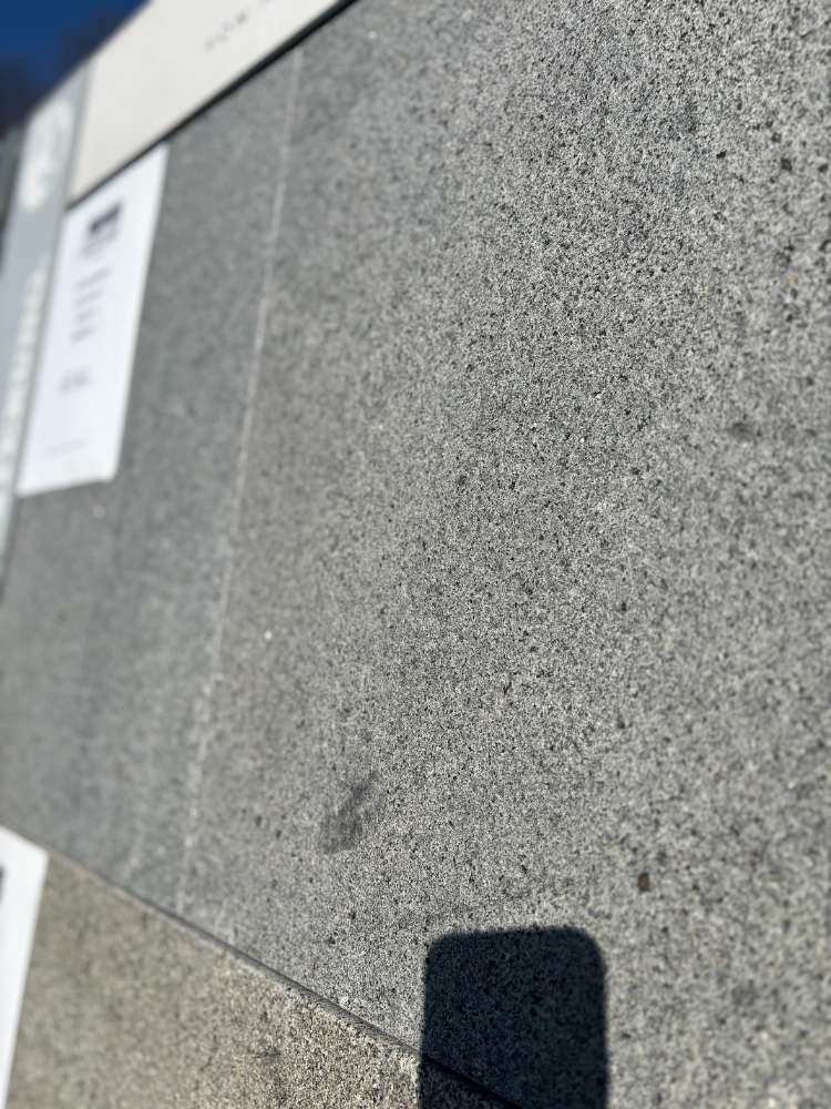 TERRASSENPLATTEN GRANIT GALA+ (geflammt)60x40x3cm-AUSLAUFARTIKEL-