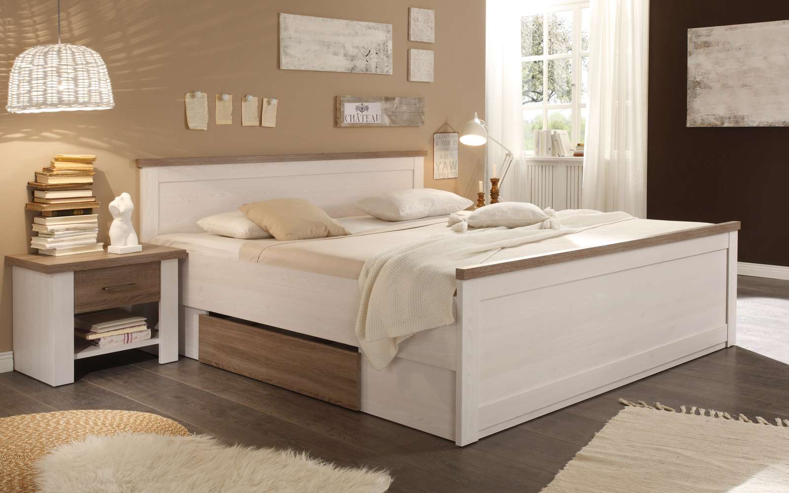 Bettanlage inklusive Nachtkonsolen von Pol-Power