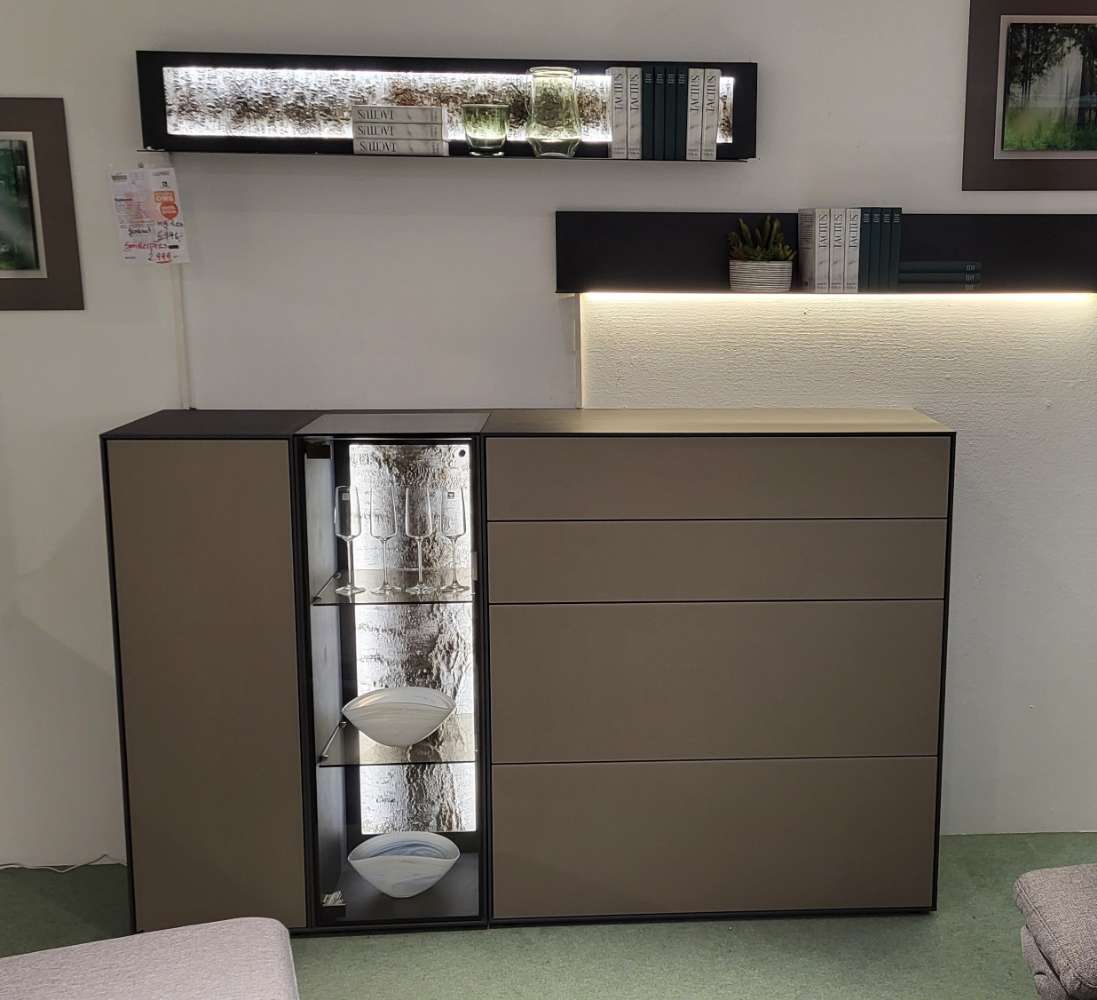Highboard