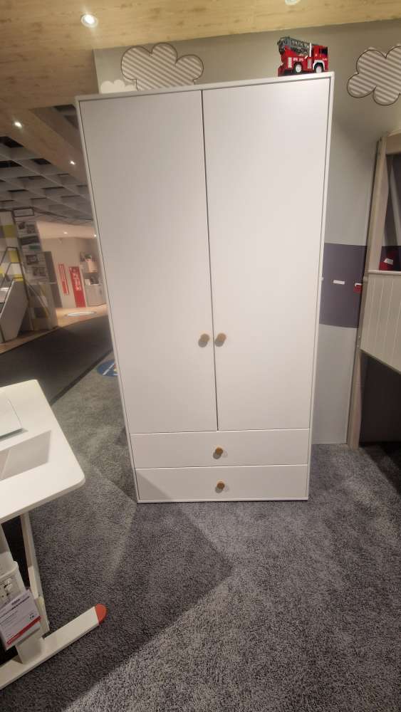 Kleiderschrank 2- türig