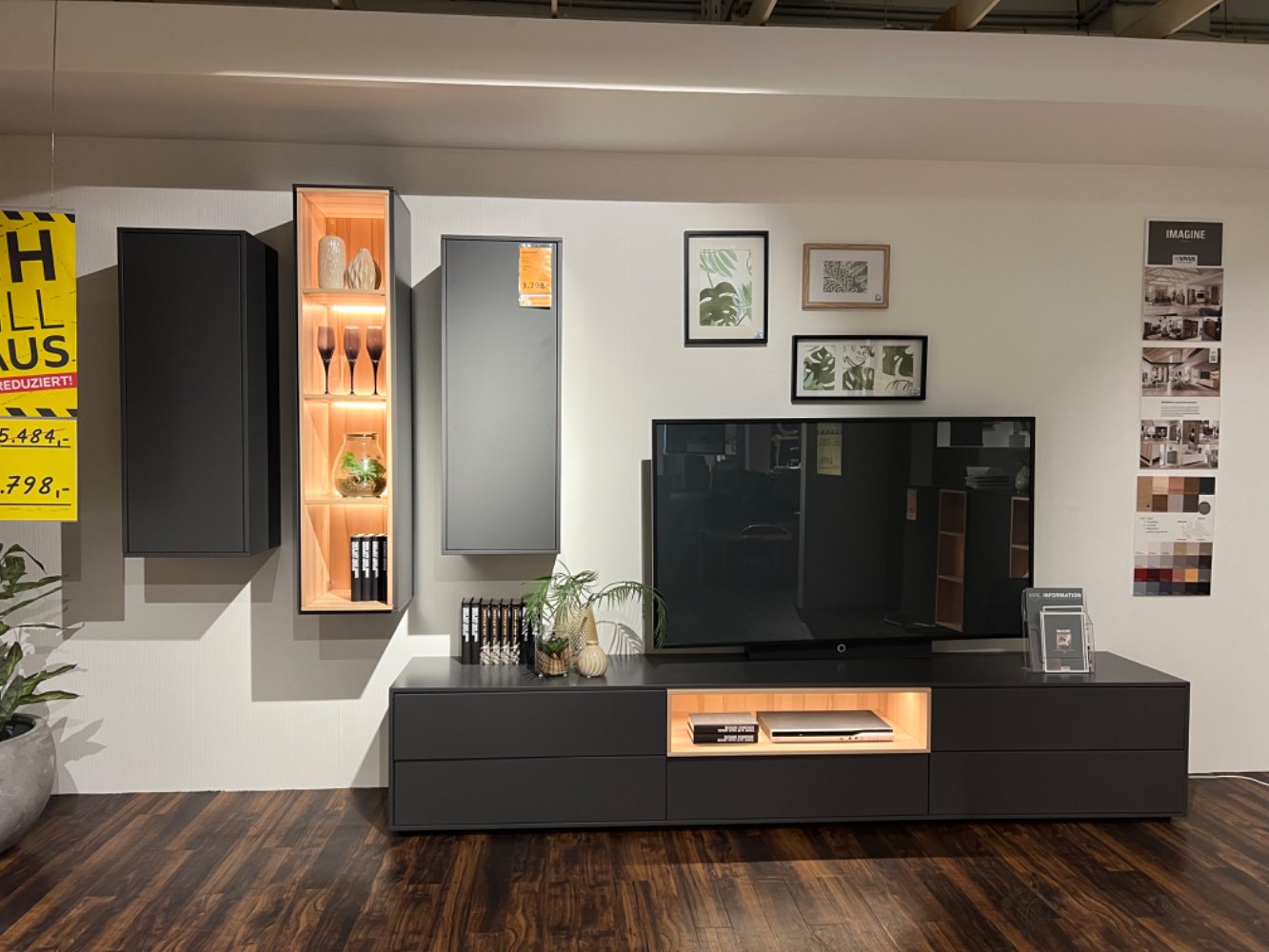 WOHNWAND RMW GRAU / BUCHE RMW XXXLUTZ NEUBRANDENBURG