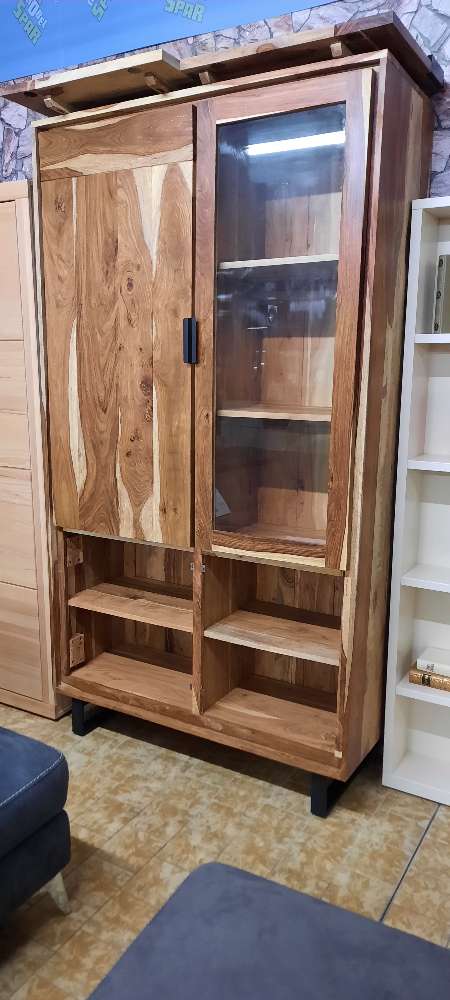 Vitrine massiv Akzie/Sheeshamholz ,statt 947€