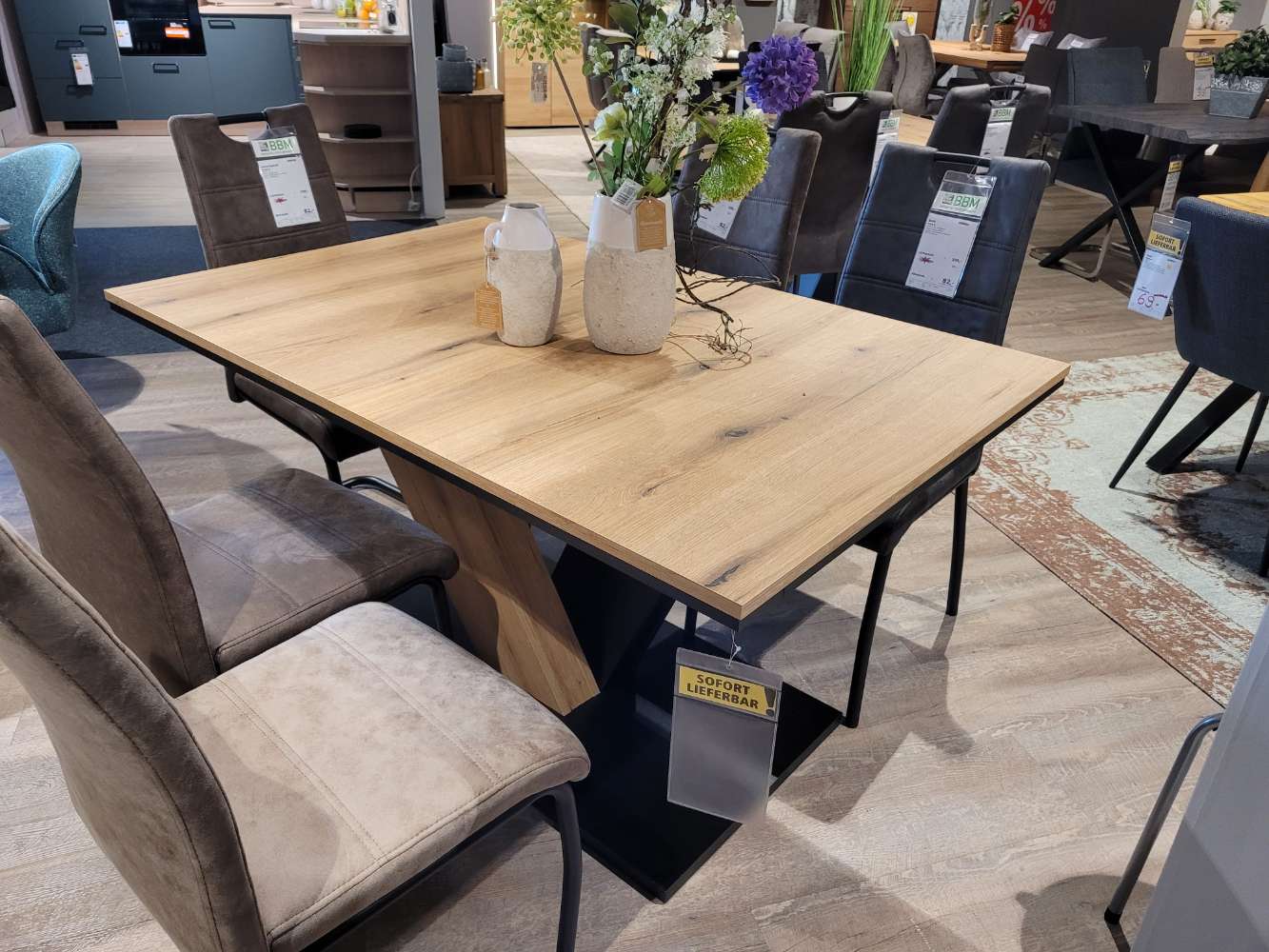 Esstisch Dekor Eiche /Schwarz BHT ca 140-180x76x90cm