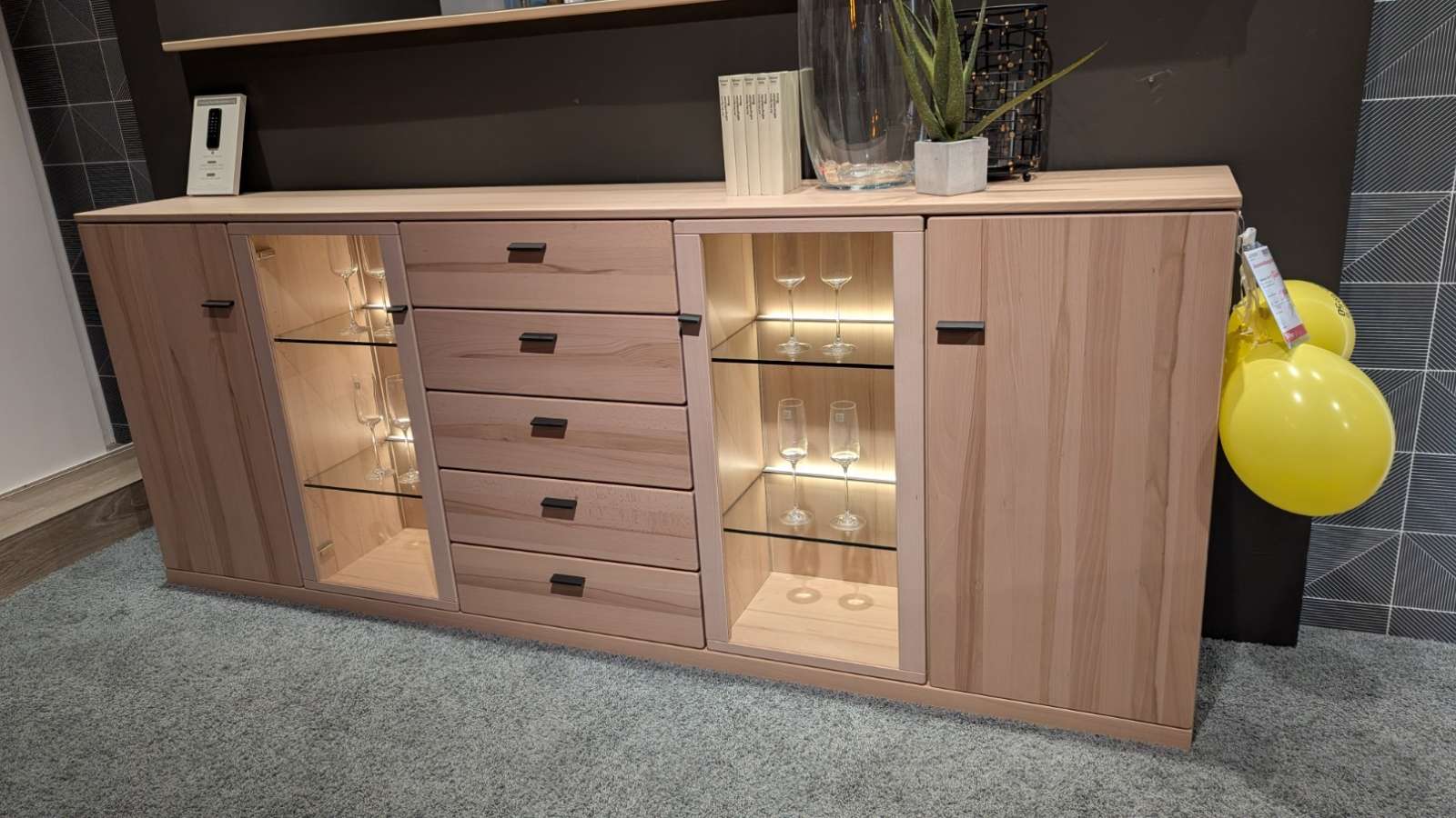 Sideboard