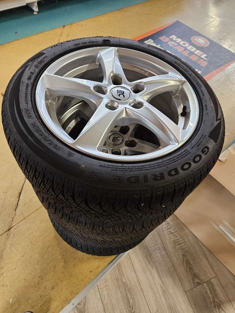4 Alufelgen inkl. neuen Allwetterreifen 195/55R16  91V statt 849€